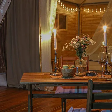 Pokojczech Pagoda Luxury tent Prague