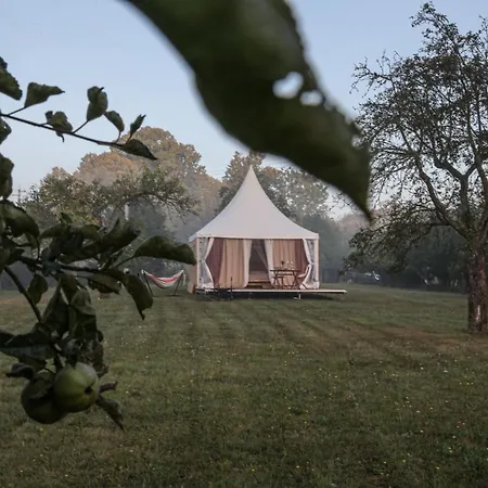 Luxury tent Pokojczech Pagoda Prague