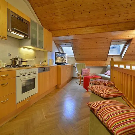 Apartment Old Town Tyn *
