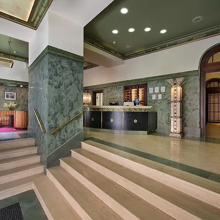 Hotel Ea Royal Esprit 4*
