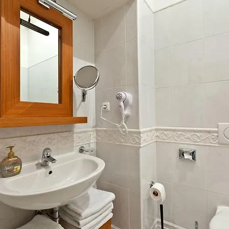 Emporio 4* Prag