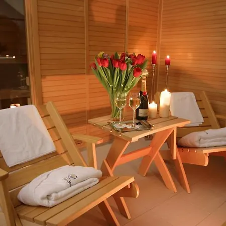 Boutique Seven Days 4*