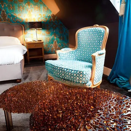 Hotell Friday 4*