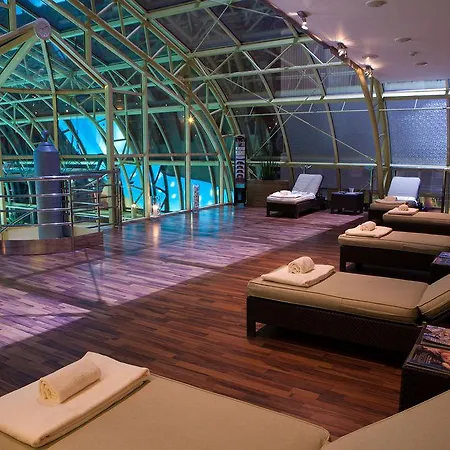 Szálloda Fairmont Golden 5*
