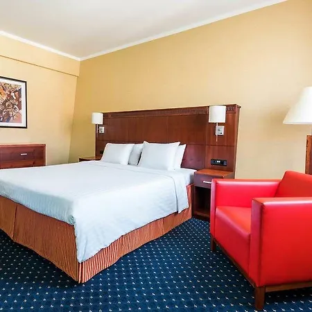 Szálloda Courtyard By Marriott City Prága