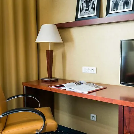 Courtyard By Marriott Hotel 4*