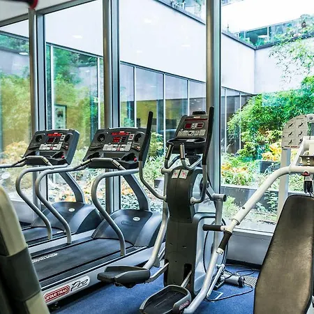 Courtyard By Marriott 4* Prag