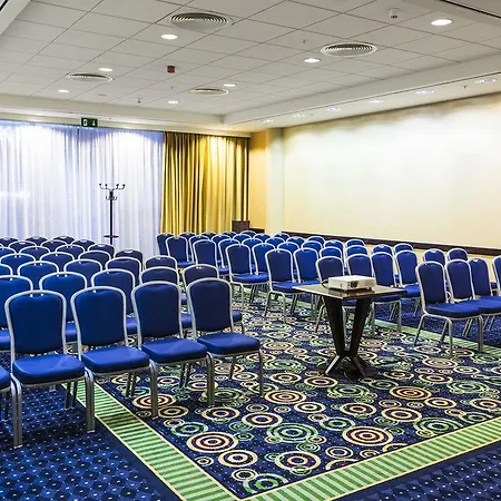 Courtyard By Marriott 4* Prag