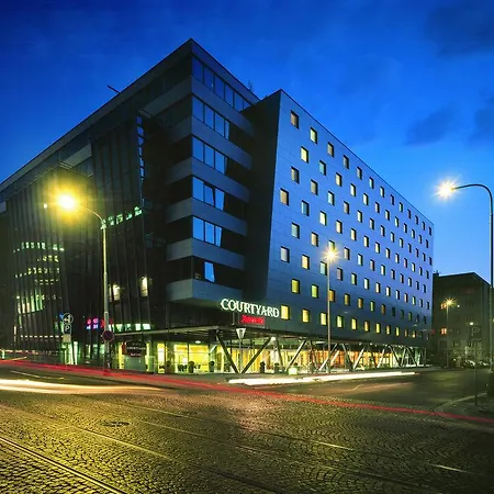 Courtyard By Marriott City 4* Prága