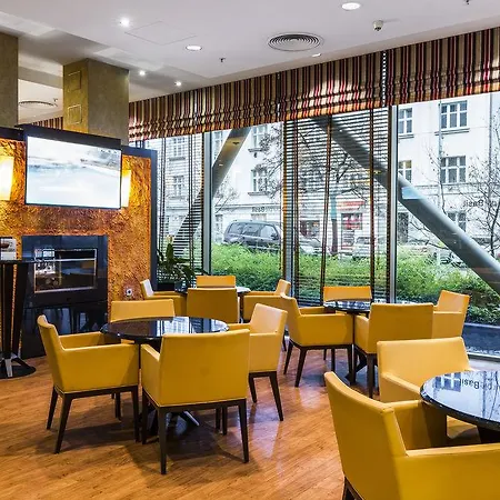 Courtyard By Marriott City Szálloda Prága