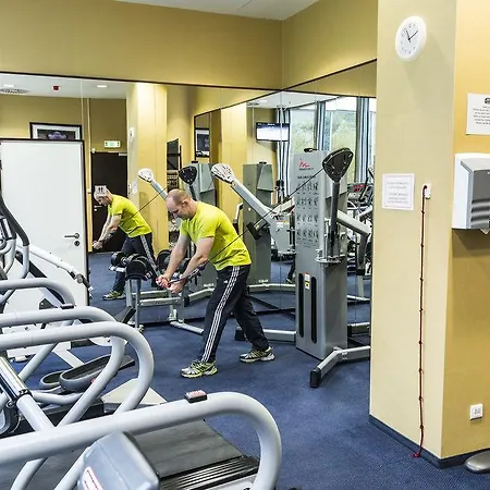 Courtyard By Marriott City Szálloda 4*