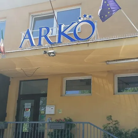 Arko 3* Praha