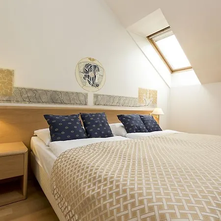 Tivoli Hotel 3*