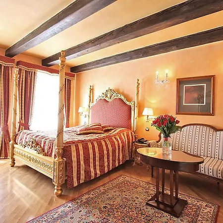 Alchymist Nosticova Palace