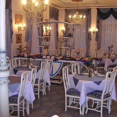 Hotel William 3*