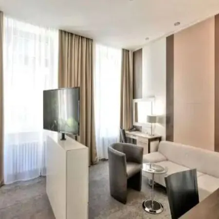 Hotel Royal Plaza