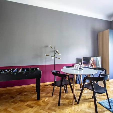 Apartmanhotel Garden 2*