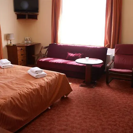 Pawlovnia Hotel 3*