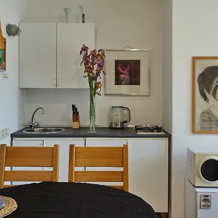 Apartment In Bio Garden - Will Save Money Here Prague