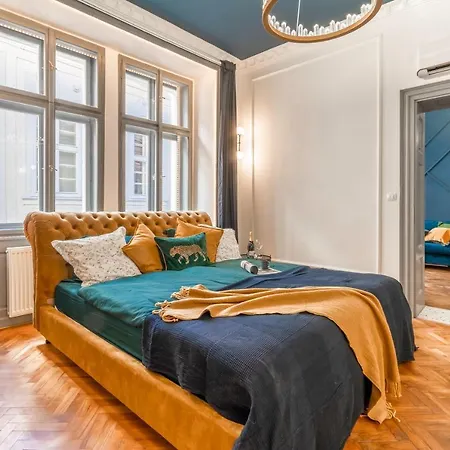 Apartment Charles Bridge By Riverside *