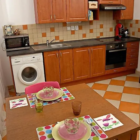 Just Be That's Enough!! Appartement