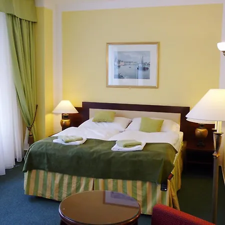 Hotel & Florian Praha