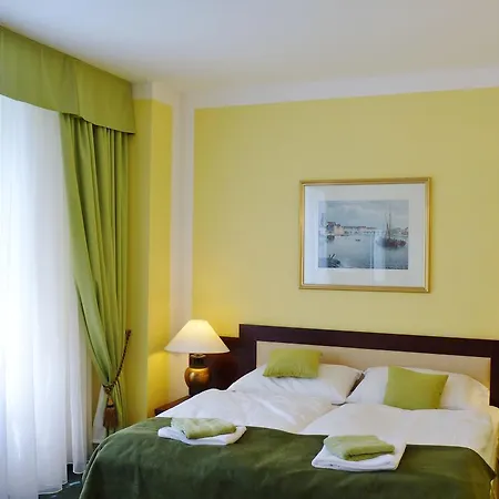 & Florian Hotel Praha