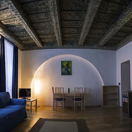 Apartment Tomasska *