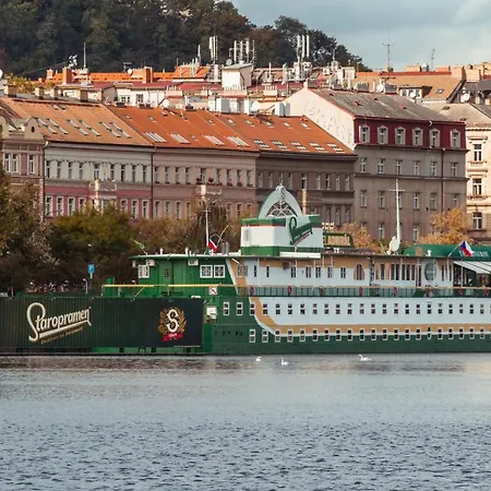 Botel Admiral Prague