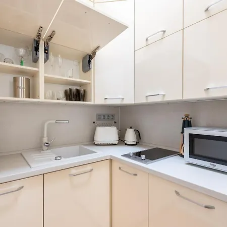 Apartment Cozy&quiet With A/c In Centre