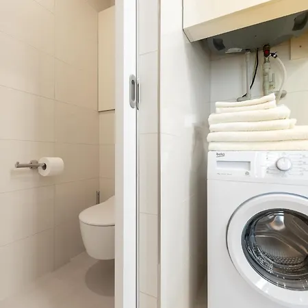 Apartment Cozy&quiet With A/c In Centre
