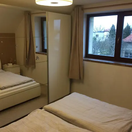 Mamut Privat Garden House