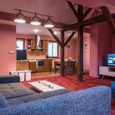Locals Monastery Apartment