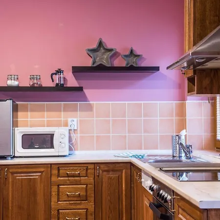 Locals Monastery Apartment