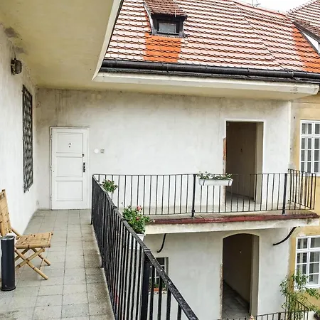 Locals Monastery Apartment Prague