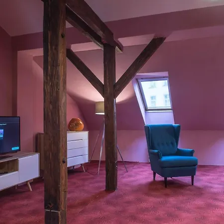 Locals Monastery Apartment *