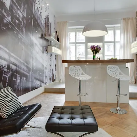 Bright Na Porici Apartment