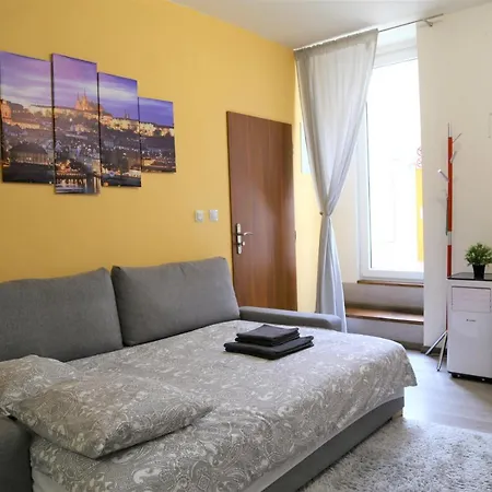 Republic Square Loft Aparthotel Prag