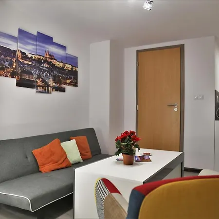 Republic Square Loft Prag