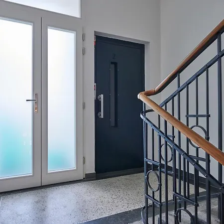 Apartment Honest Smichov