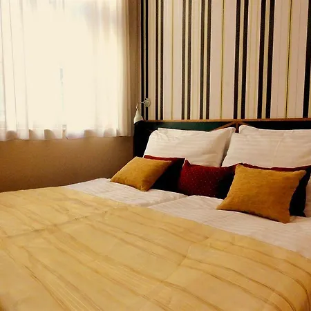 Mala Strana 4*
