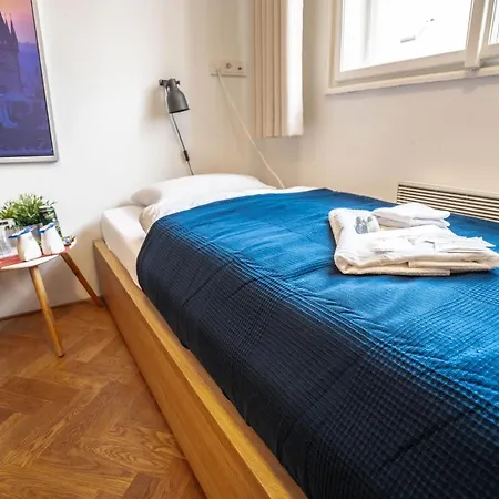 Aparthotel Old Town Square Suites