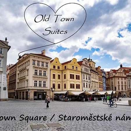 Old Town Square Suites Apartmanhotel