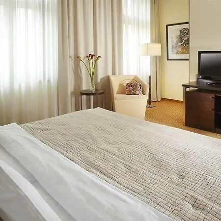 Clarion Hotel