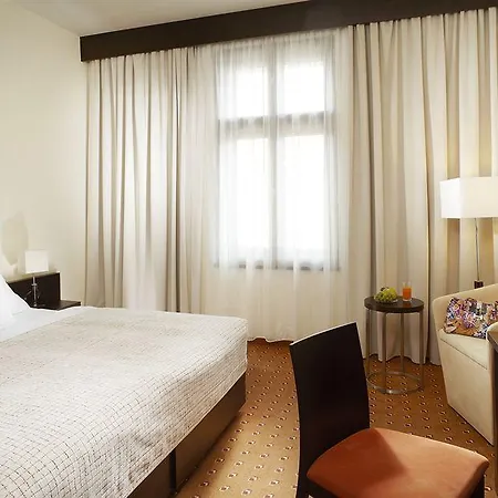 Clarion 4* Praga