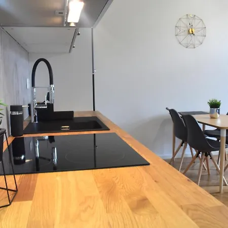 Luxury Ip Pavlova Apartment