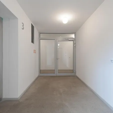Bright Studio, 10min Centre, Free Parking *