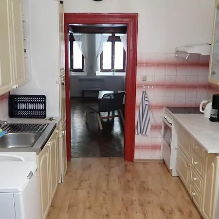 Jackie Apartment