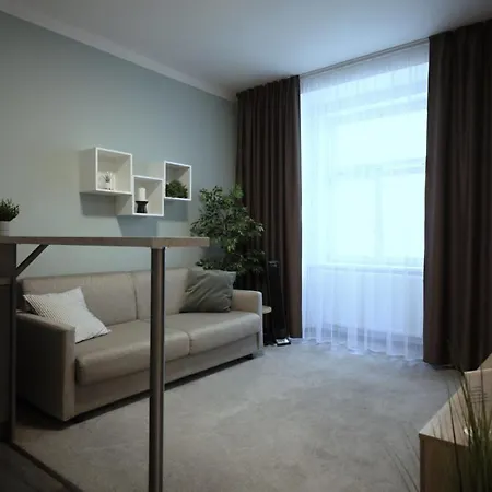Honest Smichov Apartment Prague