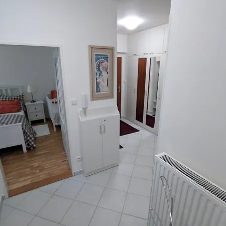 Apartman 4 - Krc Apartment Prague